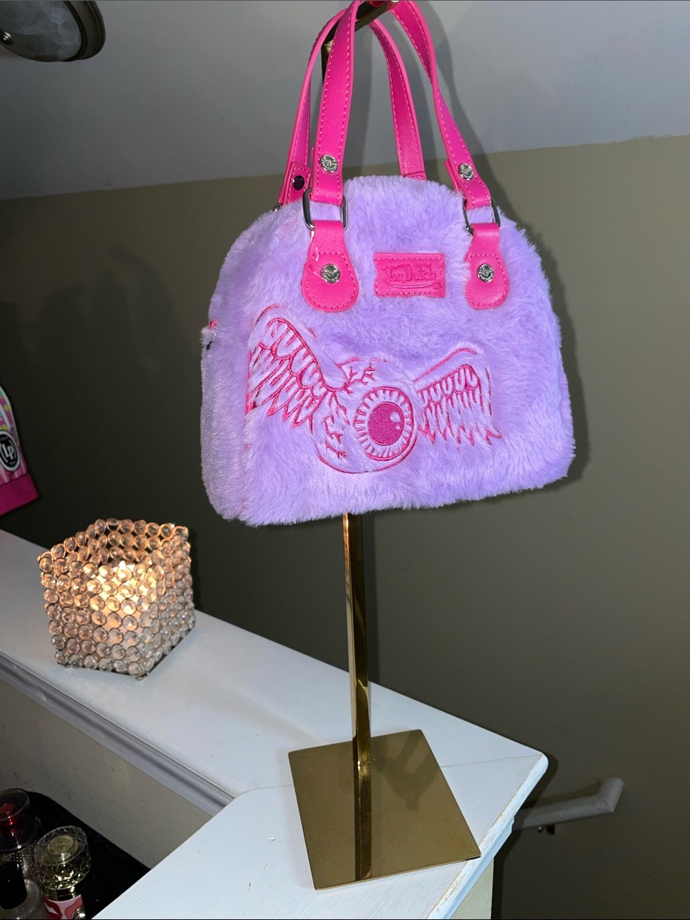 Von Dutch Lilac Plush Handbag with Hot Pink Accents - Picture 2 of 5
